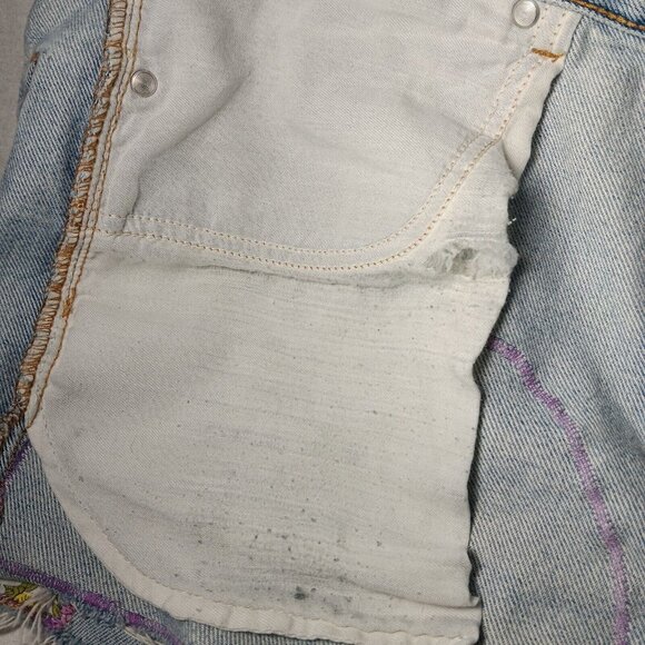 Jean Shorts Womens 34 Patchwork Hippie Upcycled Distressed Floral Blue OOAK READ - Picture 13 of 16